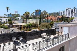 featured image of 8833 Cynthia St