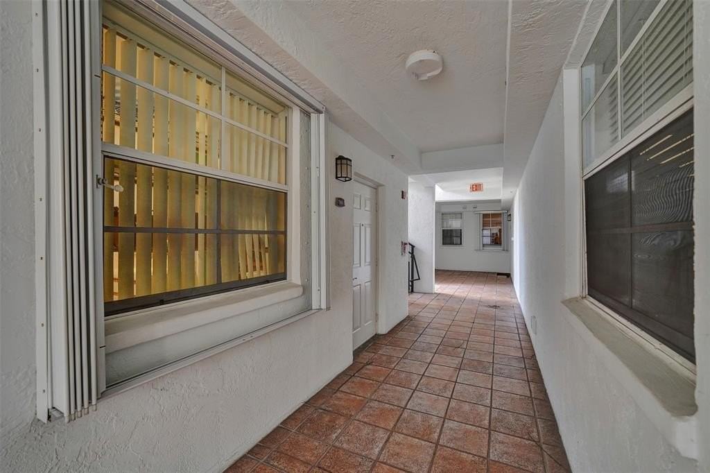 3105 Ne 184th St #7106 - Photo 4 of 36