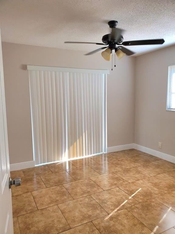 4440 Nw 19th Ter - Photo 4 of 10