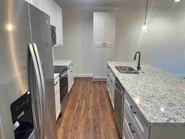 1925 Cypress Ln - Photo 6 of 24