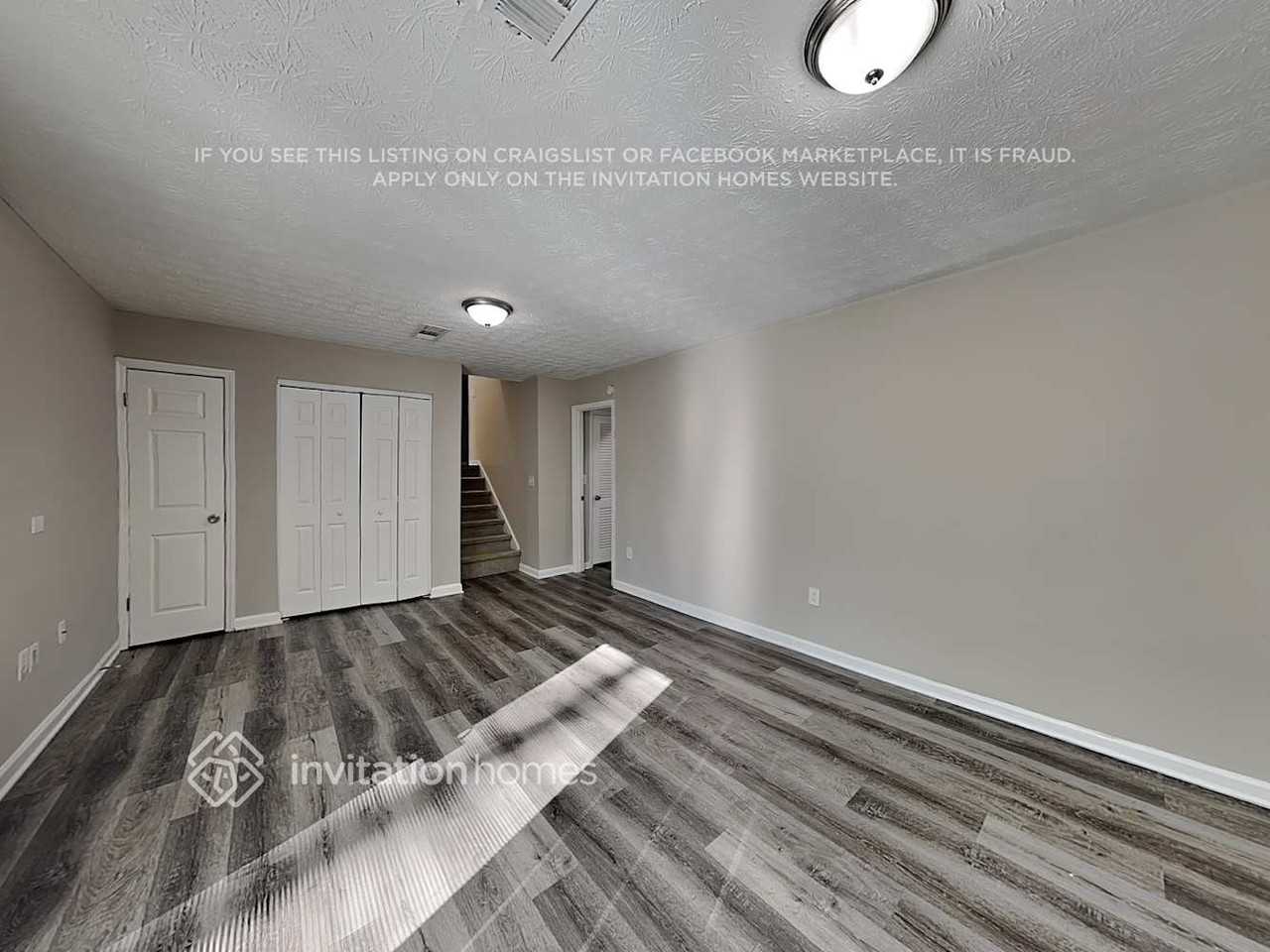 5619 Salem Rd - Photo 7 of 24