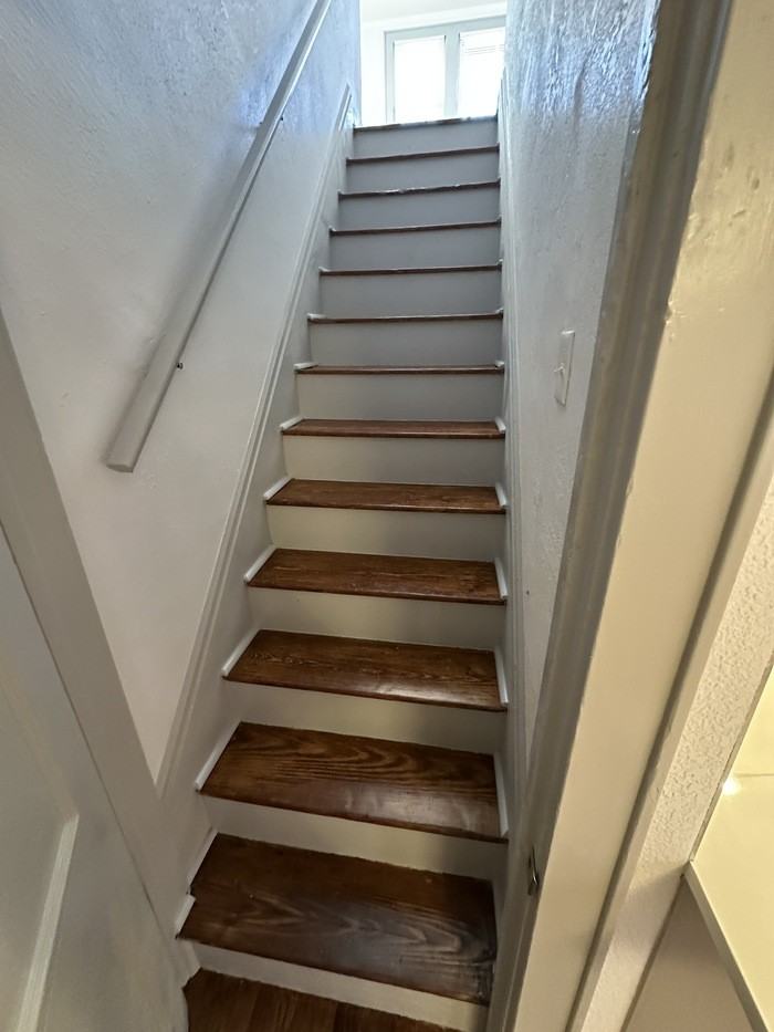 5414 Brooklyn Ave - Photo 6 of 44