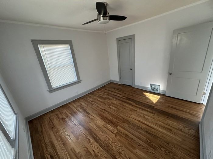 5414 Brooklyn Ave - Photo 7 of 44