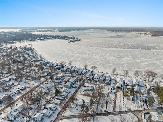 3020 Grove St - Photo 2 of 32