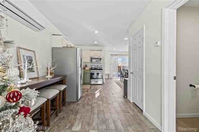 3020 Grove St - Photo 6 of 32