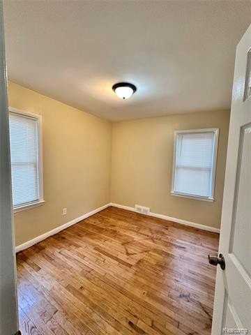 11733 Minden St - Photo 4 of 8