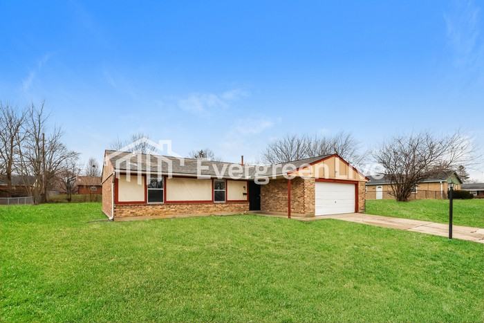 4735 Stonehedge St - Photo 2 of 15