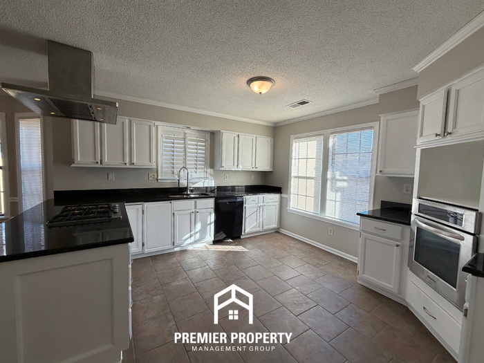 8160 S Regis Pl - Photo 3 of 22