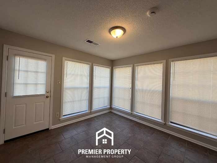 8160 S Regis Pl - Photo 7 of 22