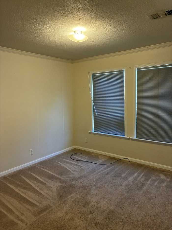 6211 W Ridley St - Photo 5 of 8