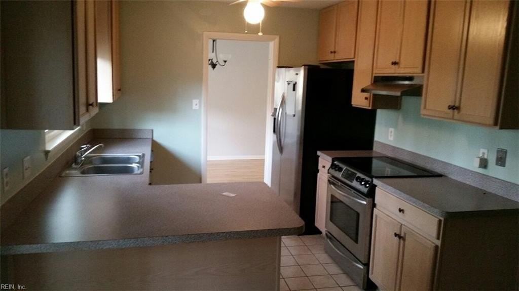 901 Birchwood Ct - Photo 4 of 7