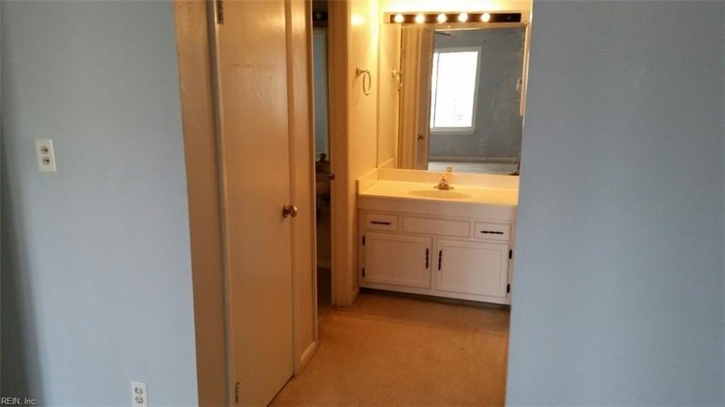 901 Birchwood Ct - Photo 7 of 7