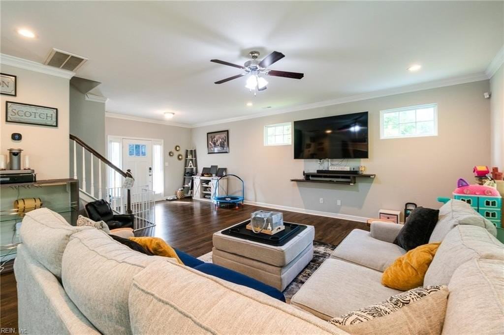 3009 Vimy Ridge Ave - Photo 7 of 27