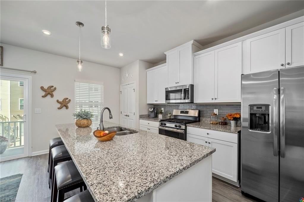 512 Clara Ln - Photo 6 of 19