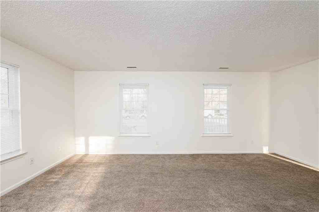 209 Gimbert Dr - Photo 7 of 39