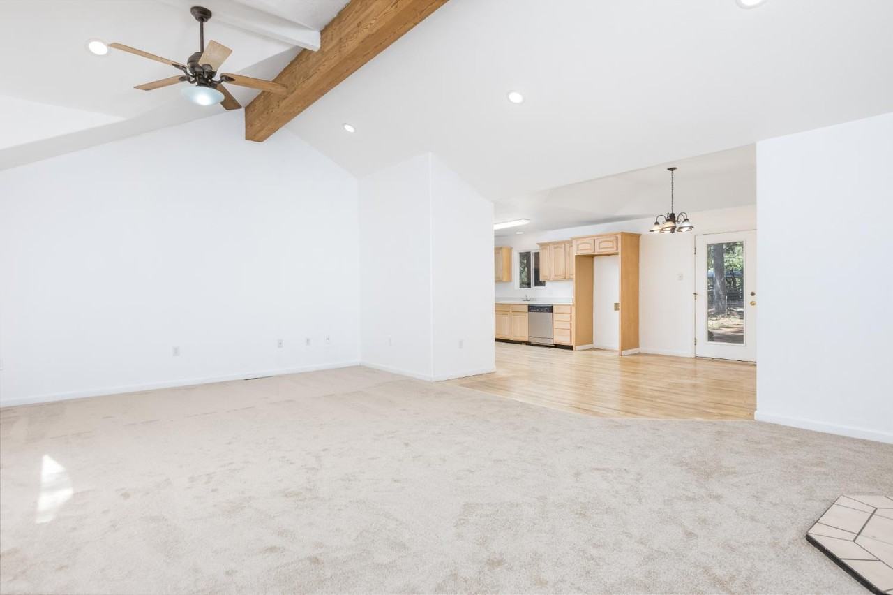 6885 Kings Row Dr #NA - Photo 4 of 19