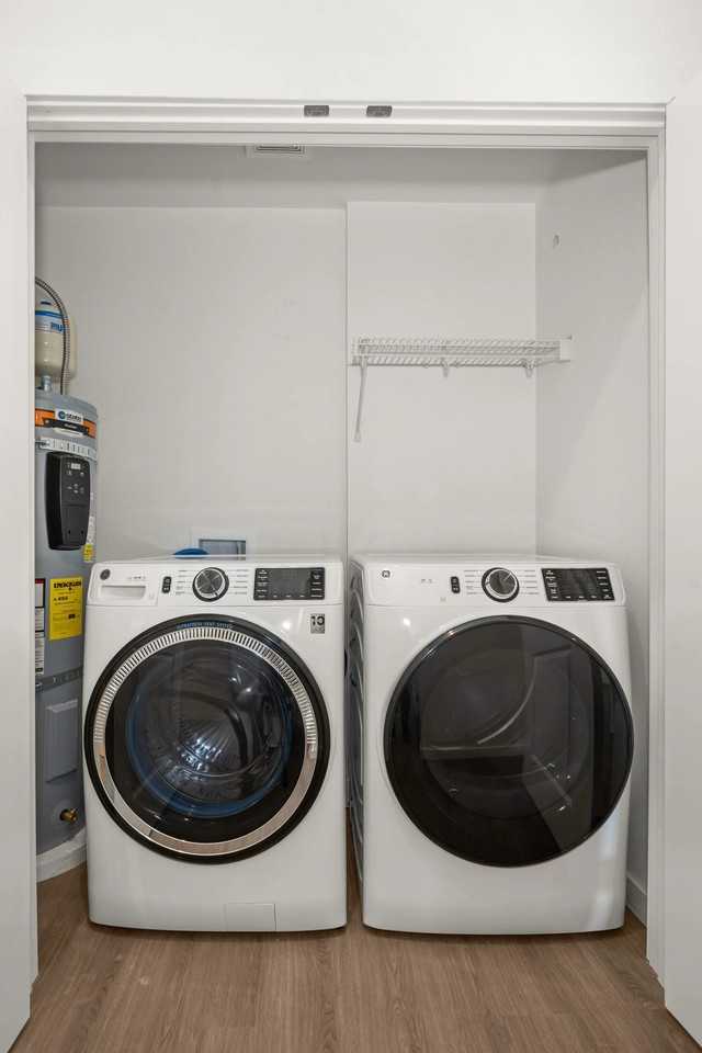 505 E Hawthorne Rd #305 - Photo 6 of 23