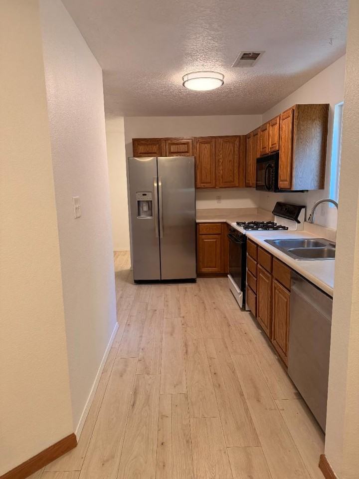 8624 Alta Loma Ln Ne - Photo 6 of 20