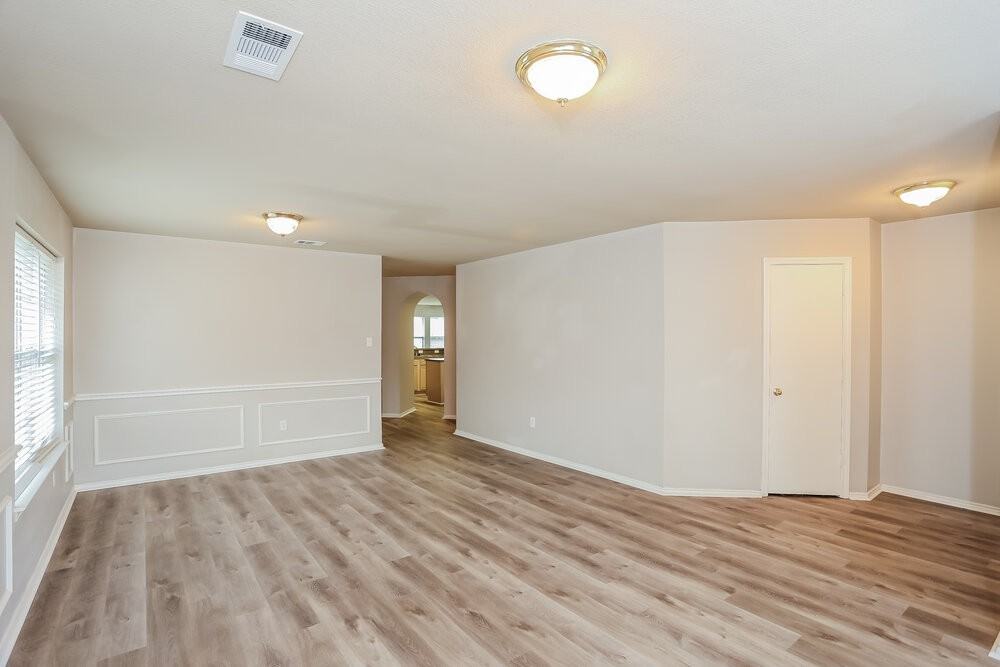 522 Blueberry Hill Ln - Photo 4 of 16