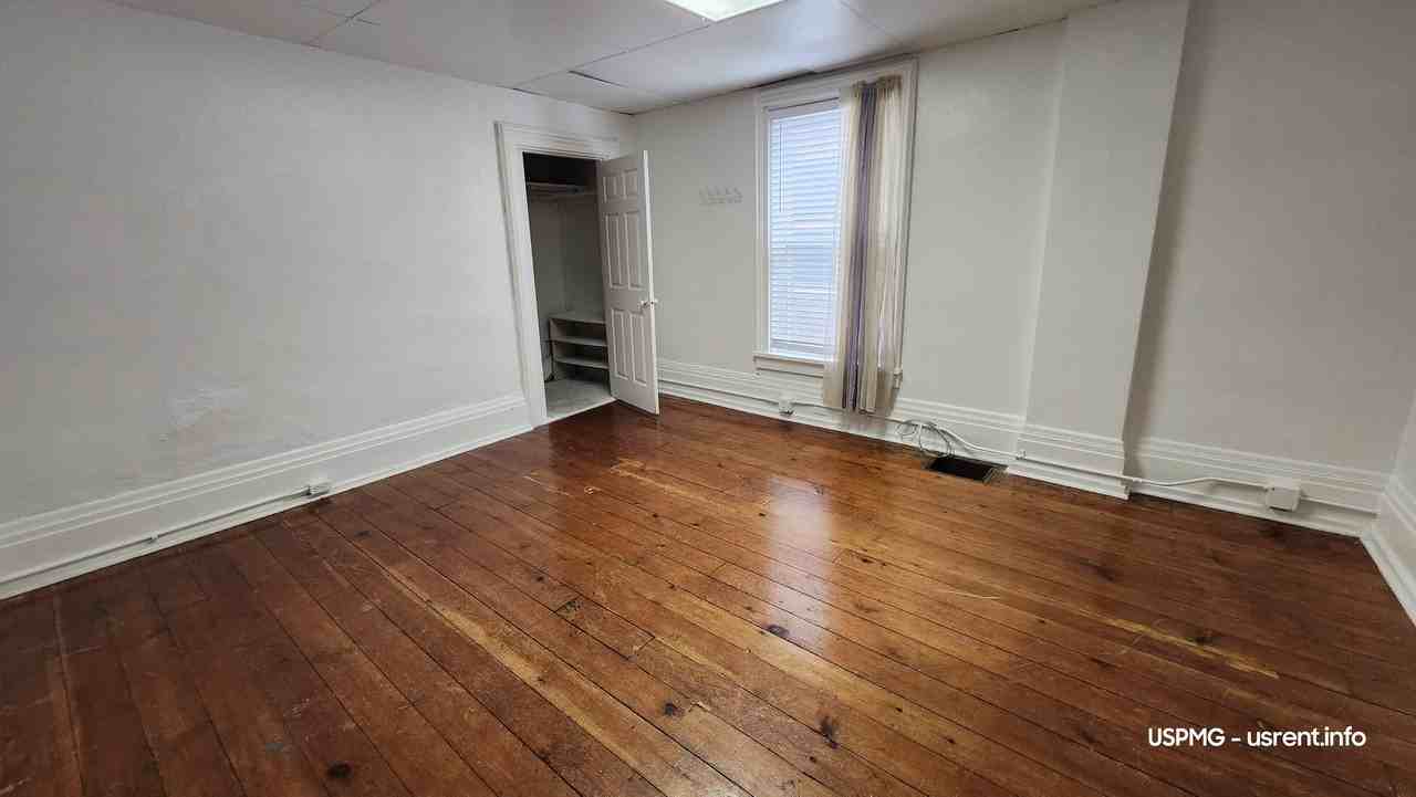 219 Harrison Ave #2 - Photo 5 of 12