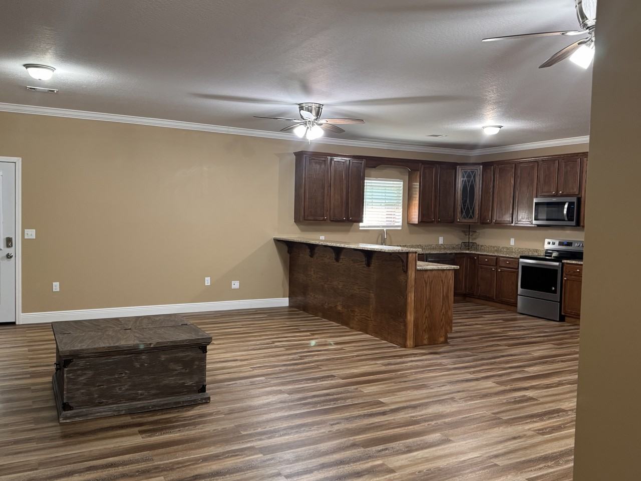 111 Grovewood Dr #NA - Photo 6 of 13