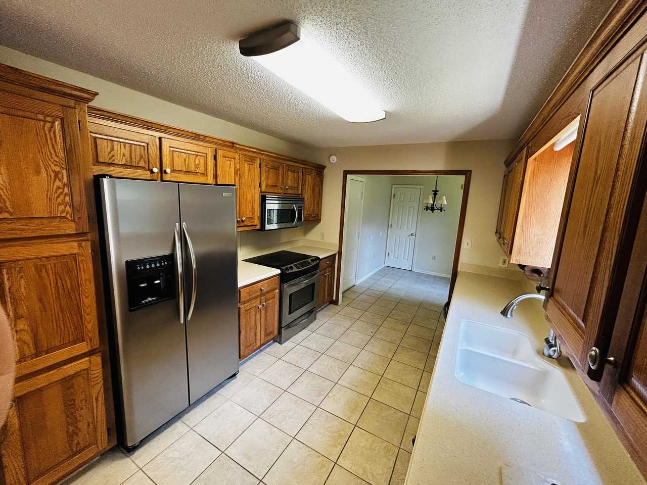 709 Pineapple Pointe #NA - Photo 6 of 25