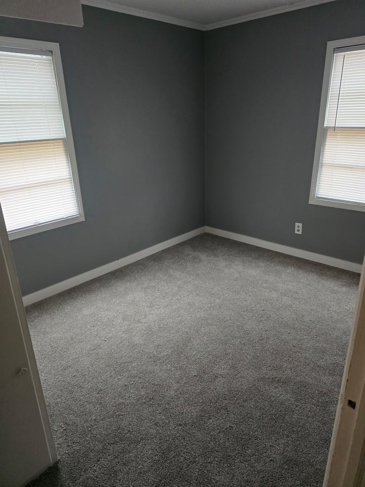 2137 N Prospect Rd #1 - Photo 6 of 10