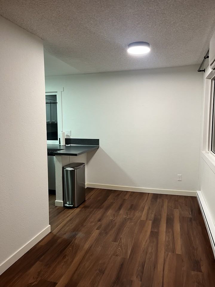 Lexington Pl Ne #1 - Photo 6 of 17