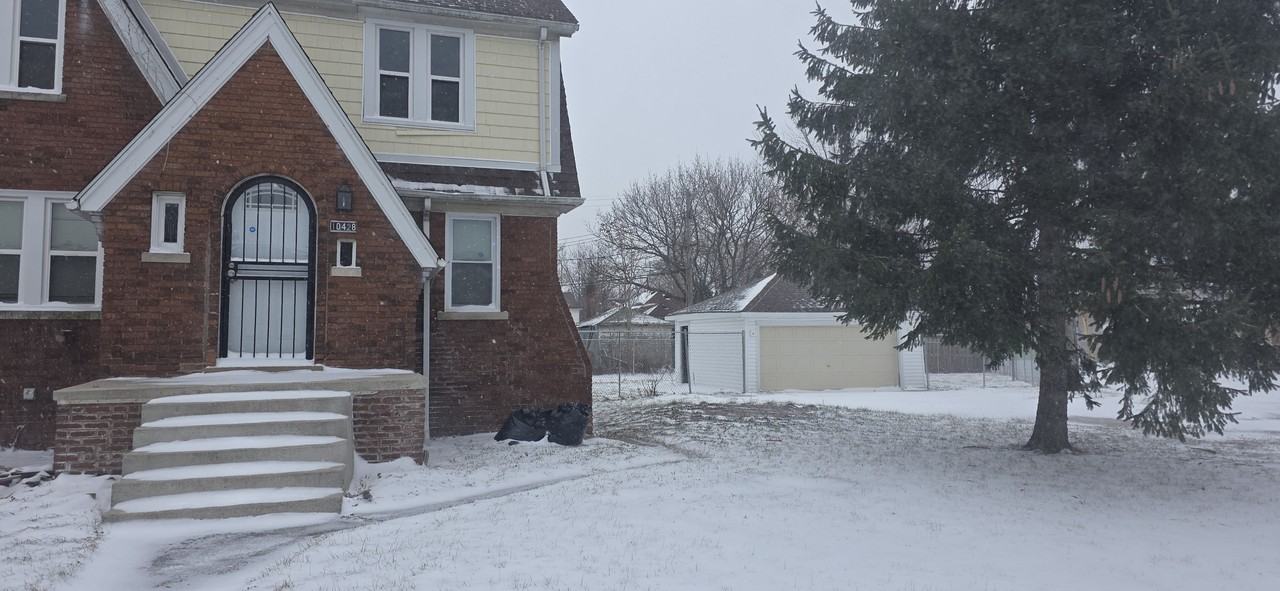 10428 Marne St #1 - Photo 4 of 8