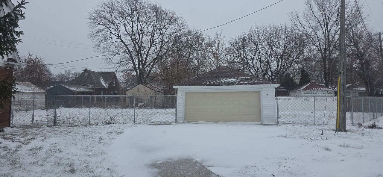 10428 Marne St #1 - Photo 5 of 8