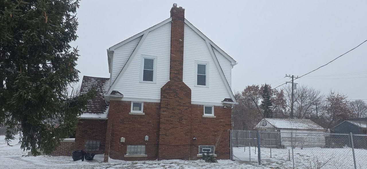 10428 Marne St #1 - Photo 6 of 8