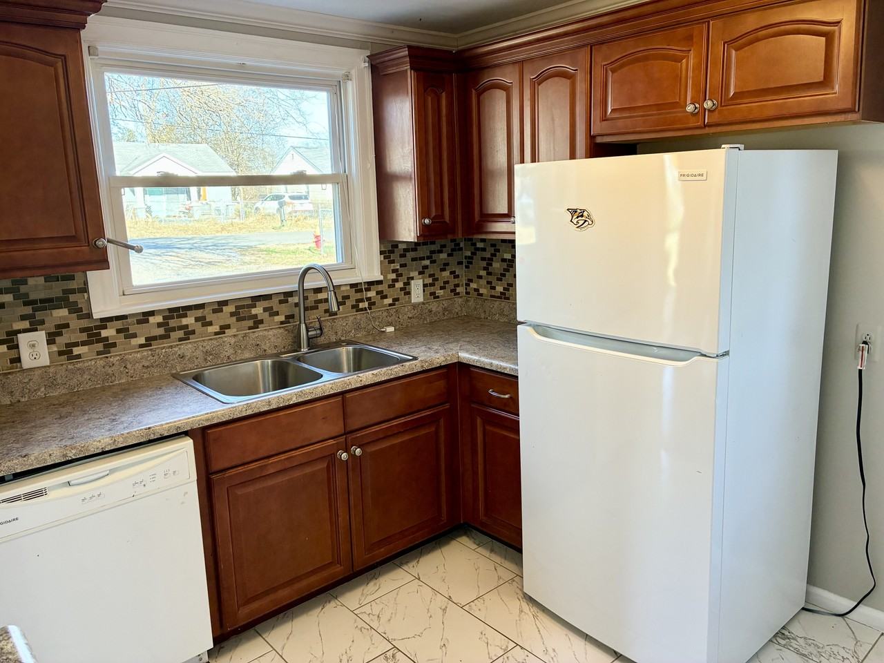 81 Elberta St #1 - Photo 5 of 16