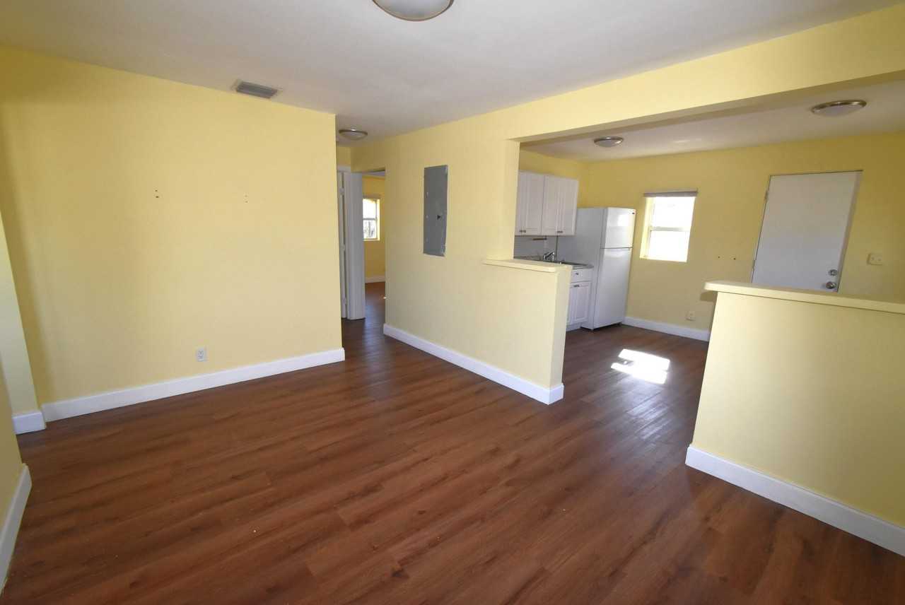 2603 Booker St - Photo 6 of 14