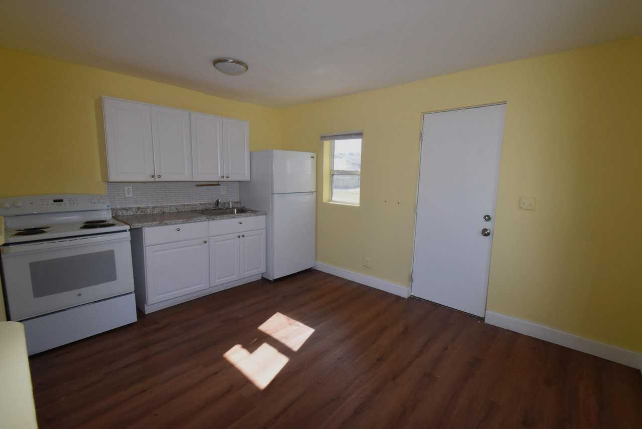 2603 Booker St - Photo 7 of 14