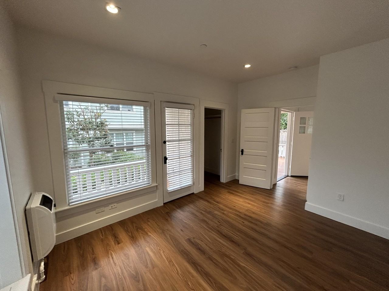 320 W Micheltorena St Unit A #A - Photo 6 of 9