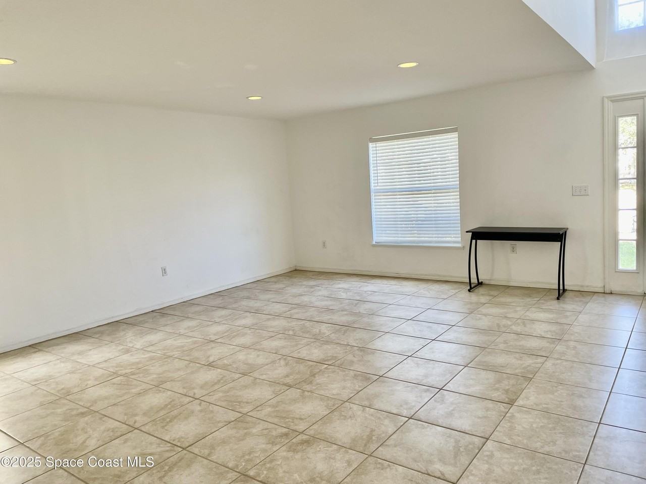 501 Tortuga Way - Photo 3 of 31