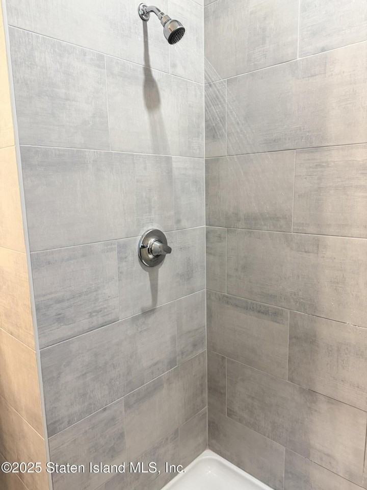 58 Rathbun Ave #2 - Photo 7 of 8