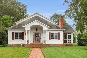 featured image of 1609 Lucerne Way #1