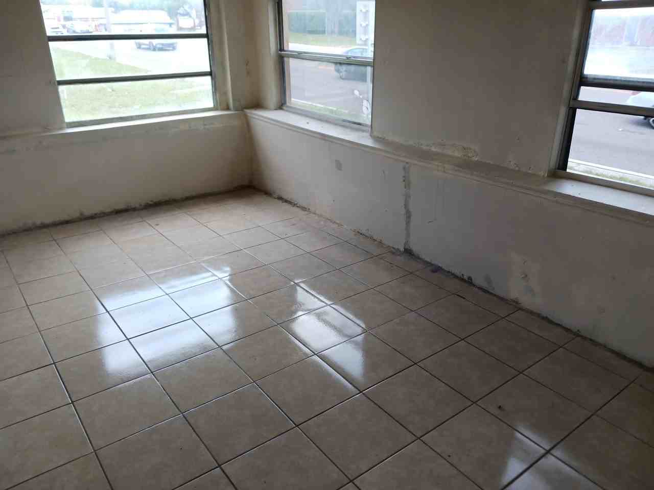 720 6th St Nw #1 - Photo 5 of 11