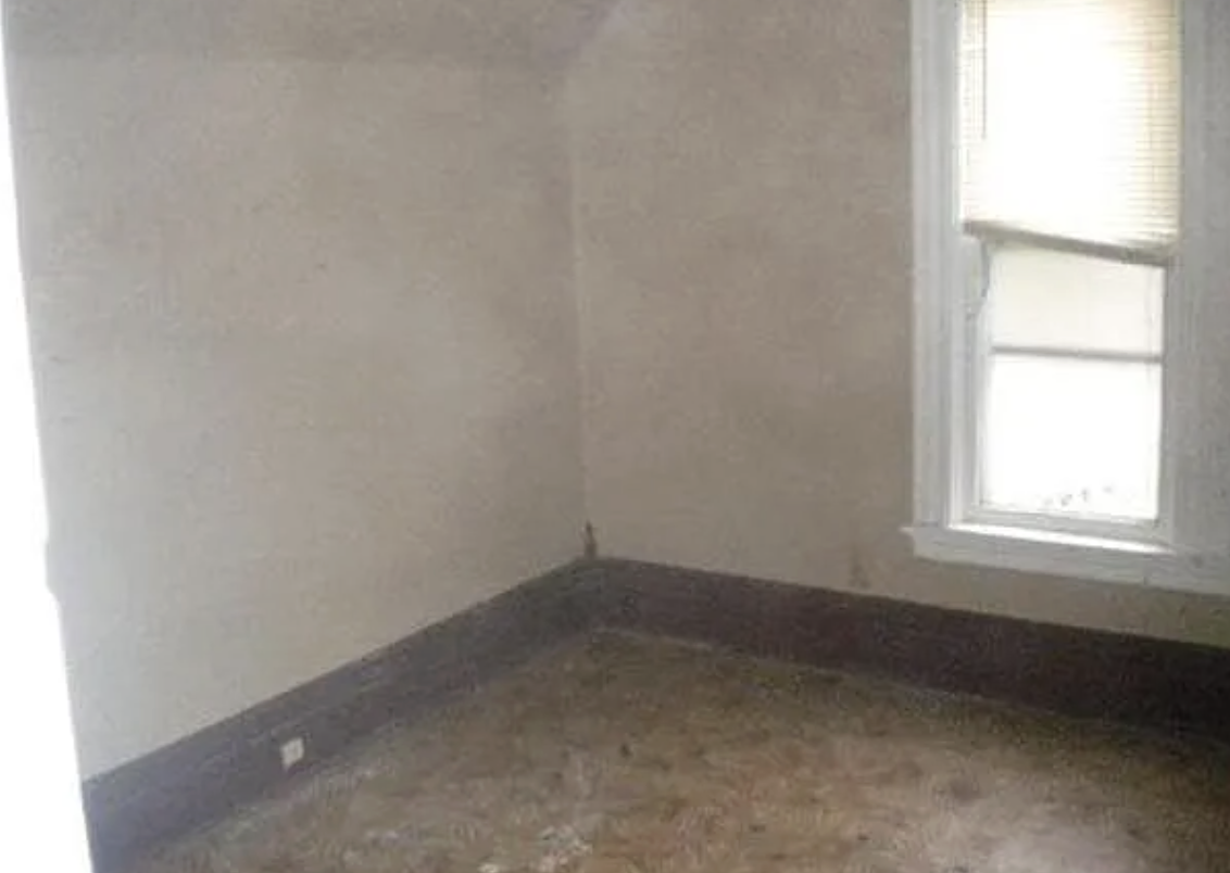 2647 Fremont Ave N #0 - Photo 2 of 8