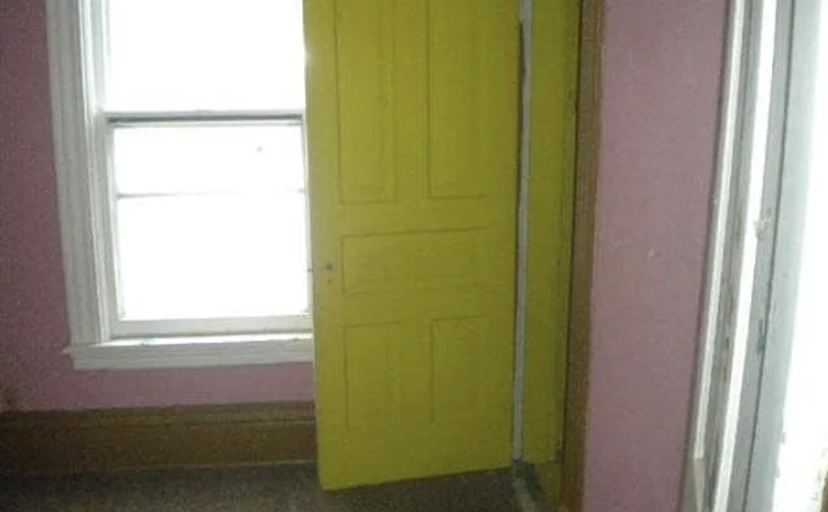 2647 Fremont Ave N #0 - Photo 3 of 8