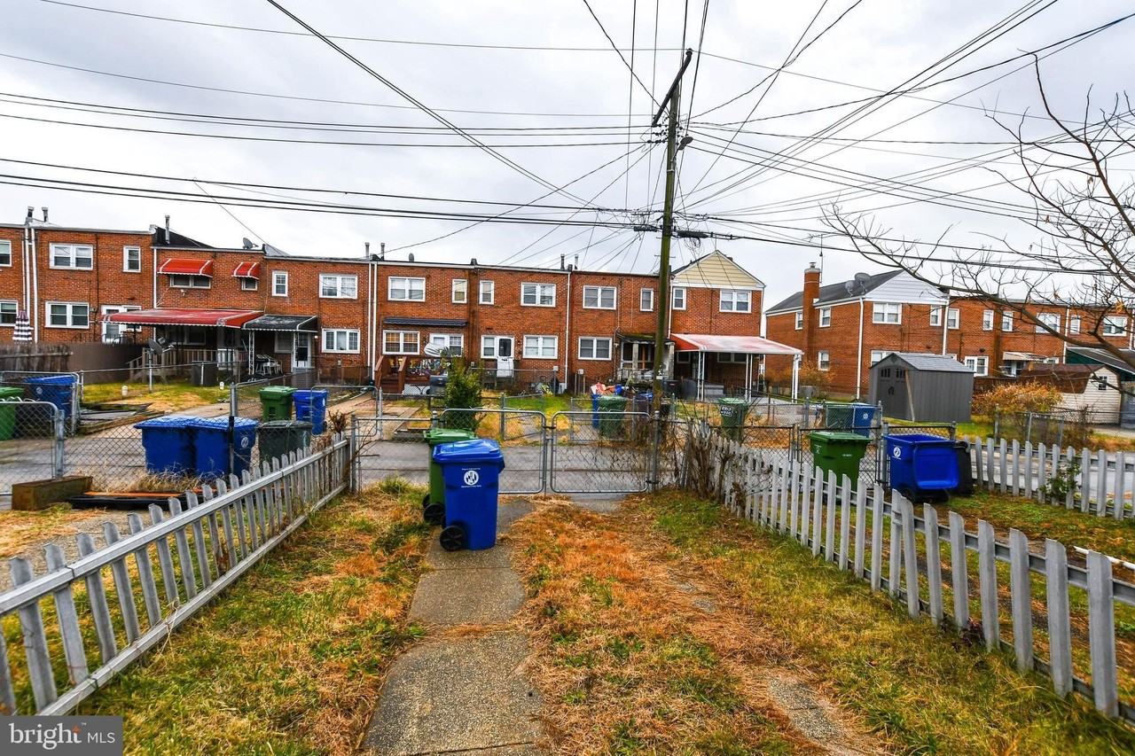 4773 Elison Ave - Photo 7 of 43