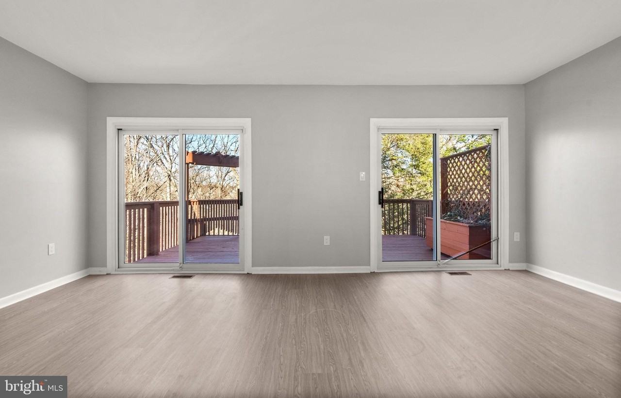 19264 Wheatfield Ter - Photo 4 of 30