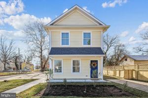 featured image of 607B North St