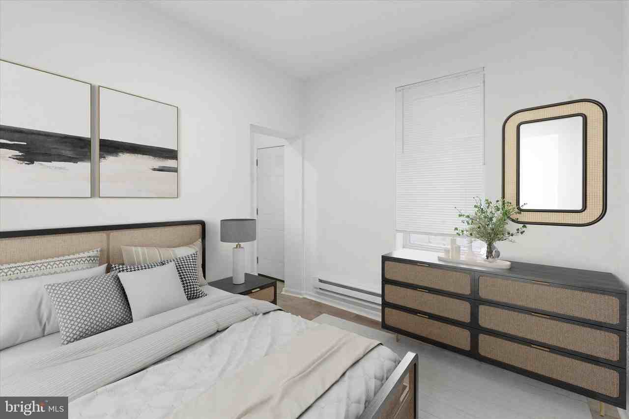 1529 N Hollywood St - Photo 3 of 20