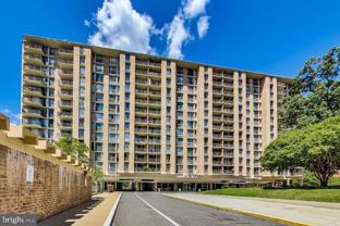 4600 S Four Mile Run Dr Apt 1035 #1035 - Photo 1 of 1