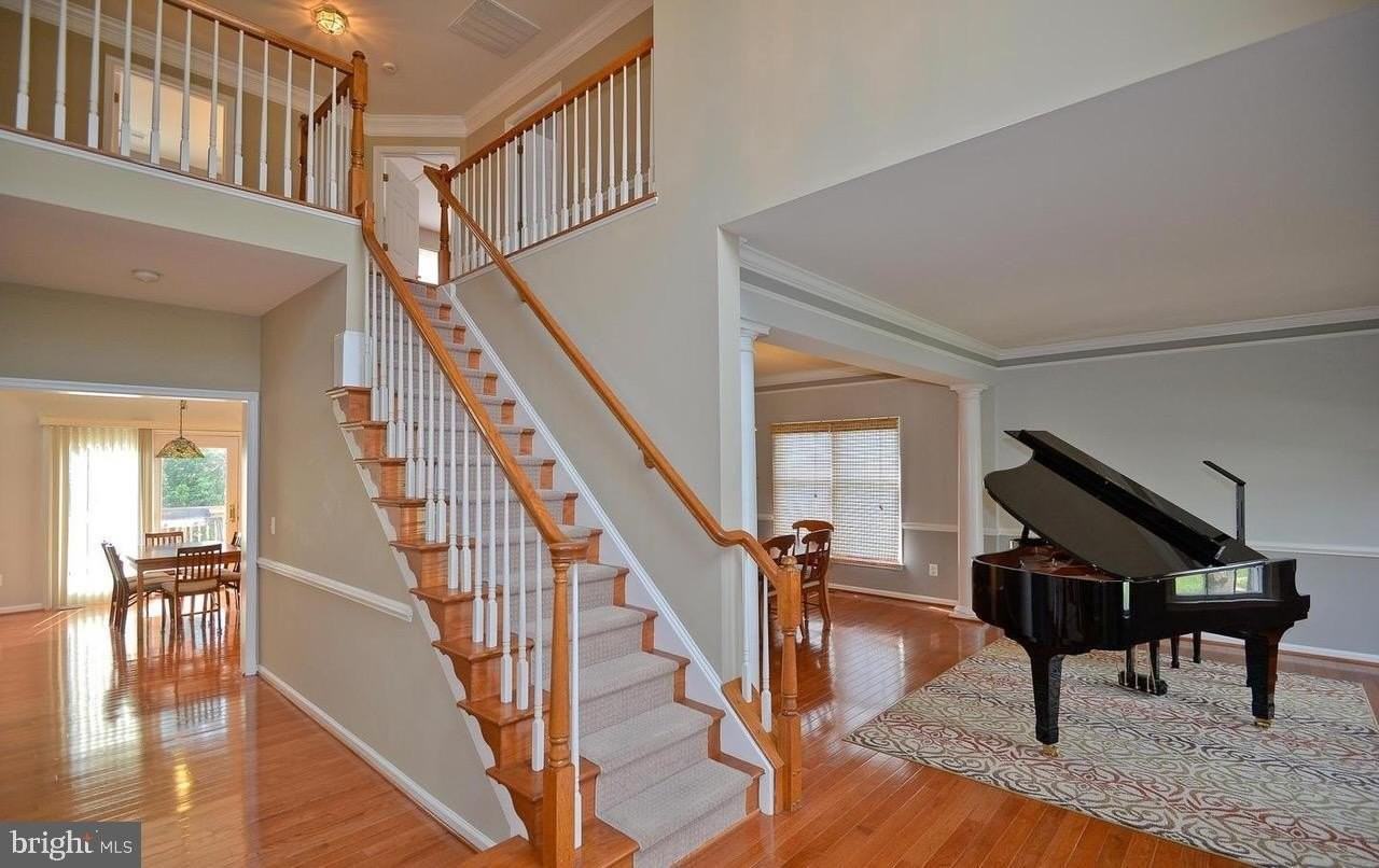 2821 Thistleberry Ct - Photo 3 of 30