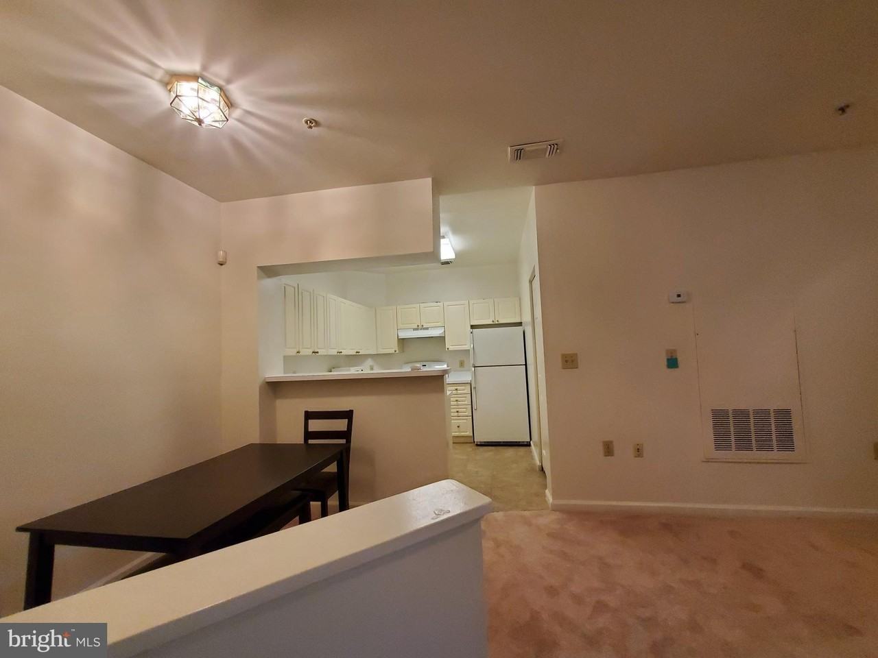 2203 Westcourt Ln Apt 102 #102 - Photo 6 of 25