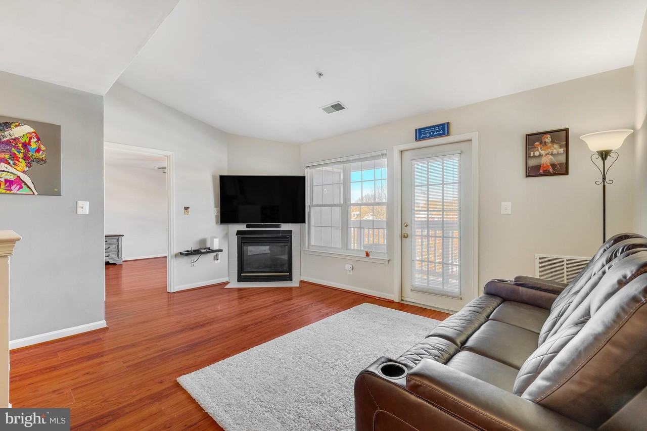 521 Constellation Sq Se Unit J #J - Photo 5 of 25