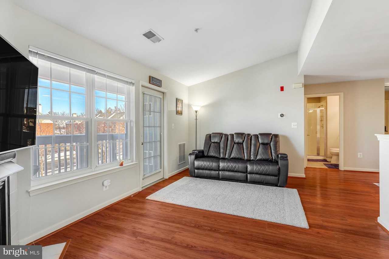 521 Constellation Sq Se Unit J #J - Photo 7 of 25